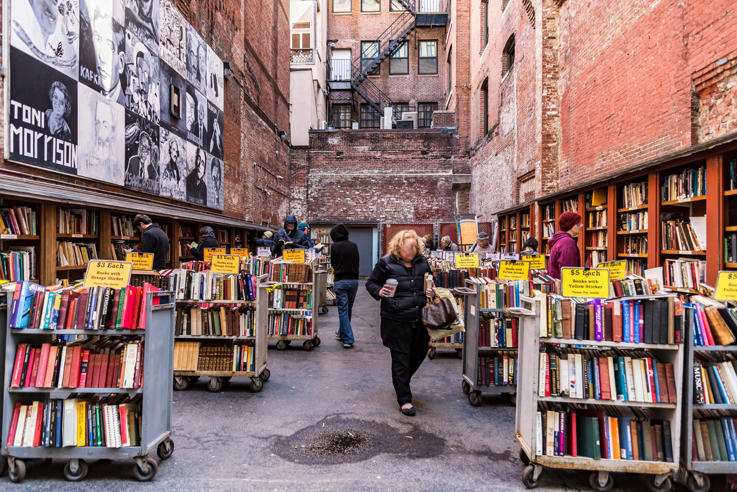 Книжная Лавка в Бостоне фото