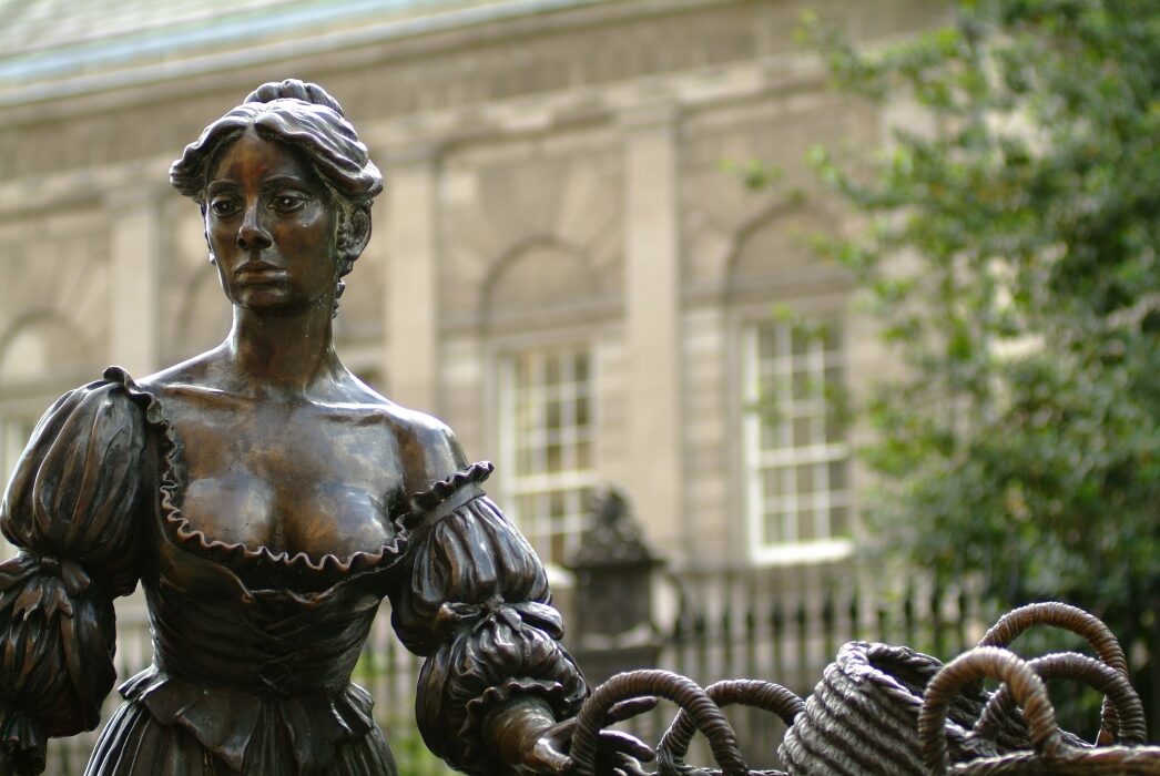 Molly Malone Statue, Lower Grafton Street,